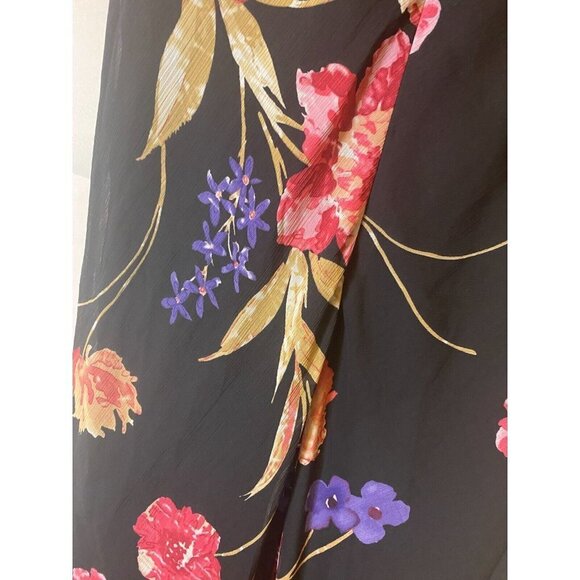 Womens Size medium So Pretty Dress Black Floral Form Fitting Beautiful Midi - Picture 2 of 3